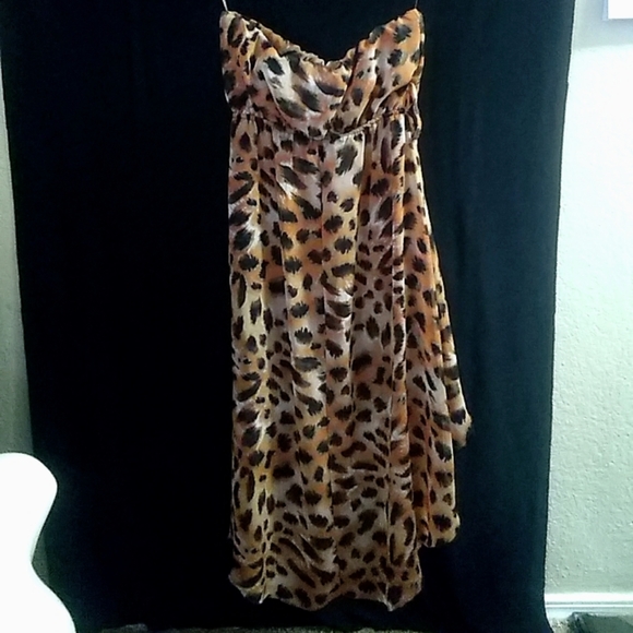 Rue 21 Cheetah Print Halter Dress Size Medium - Picture 3 of 4